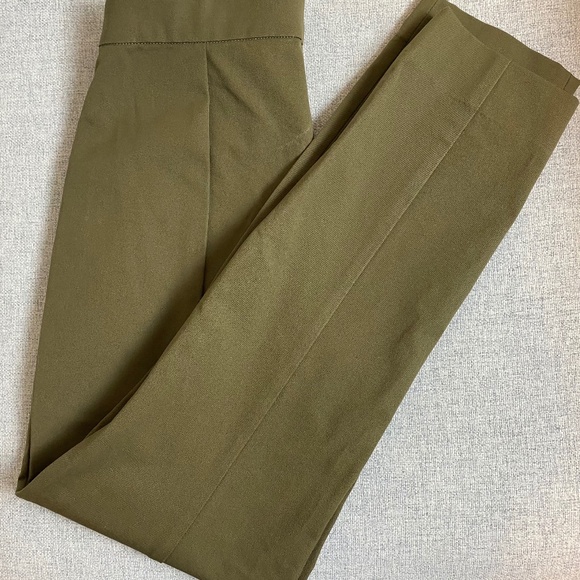 Everlane Work Pant in Olive Green Size 4 Regular - Side Zip Stretch Cotton Pants - Picture 3 of 10